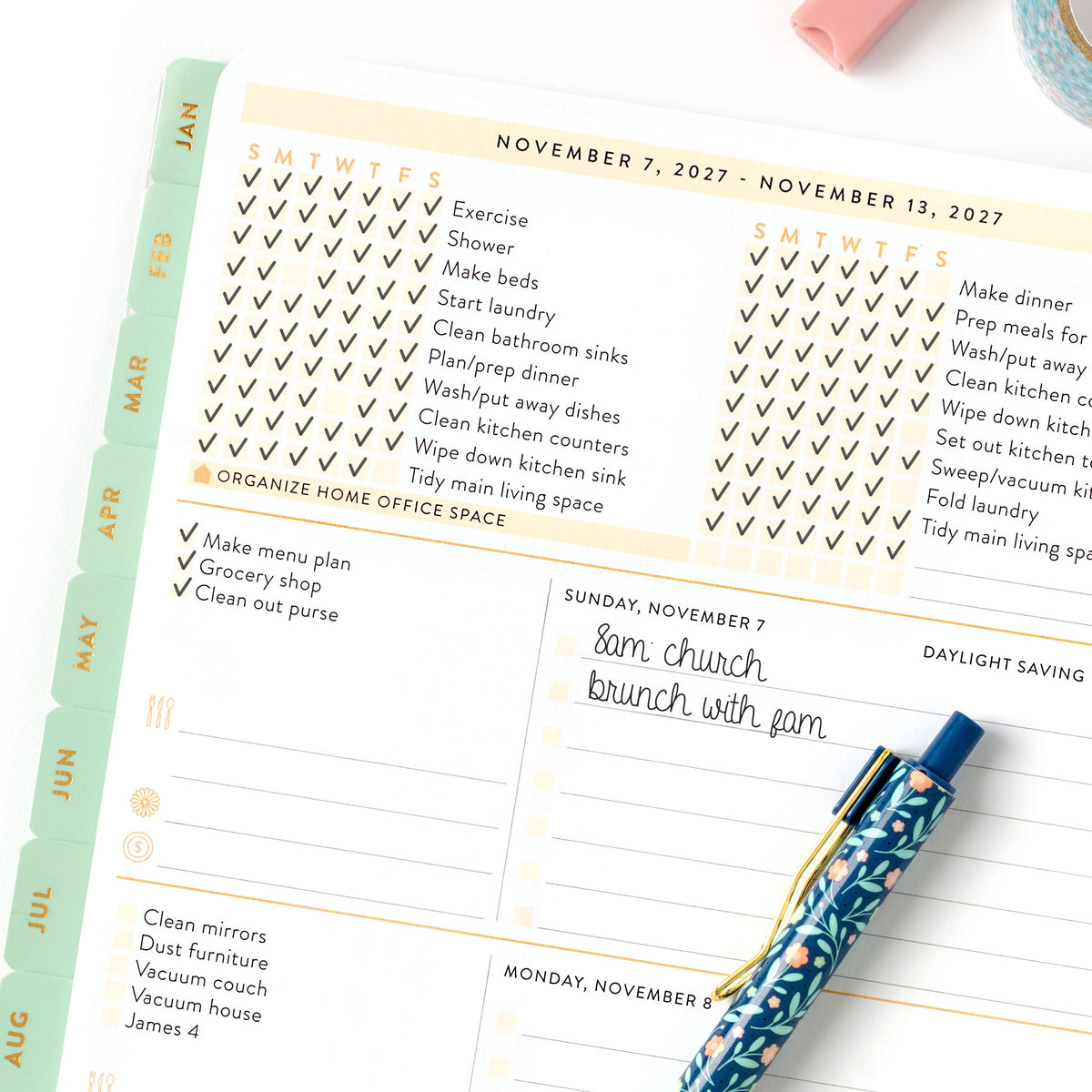 2027 green leaves home planner checklists page close up